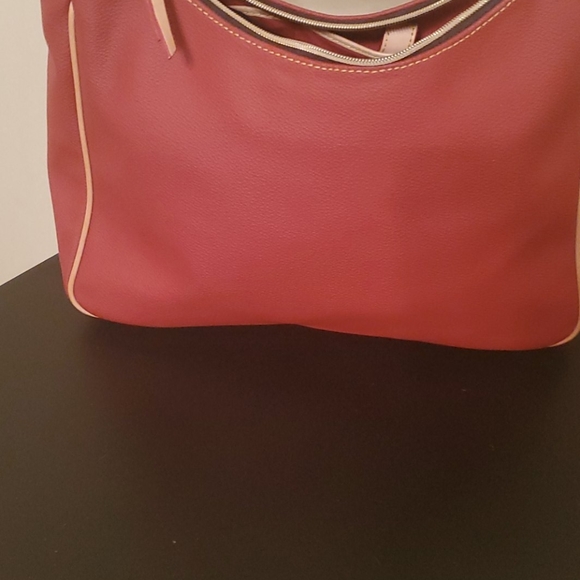 Dooney and bourke handbag - Picture 7 of 7